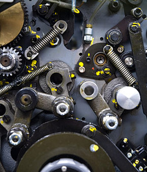 五金塑膠行業應用